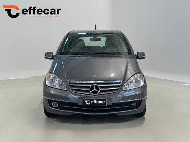 MERCEDES-BENZ A 180 AUT. Elegance OK NEOP