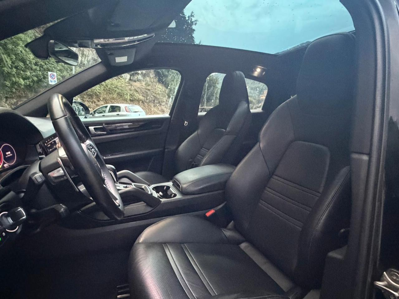 Porsche Cayenne Coupé 3.0 V6 E-Hybrid