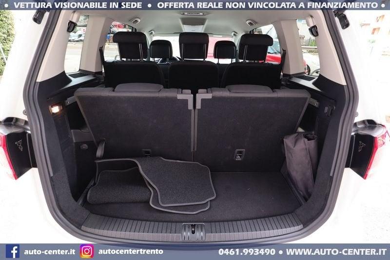 Volkswagen Touran 2.0 TDI DSG Executive R-LINE 7 POSTI RLINE