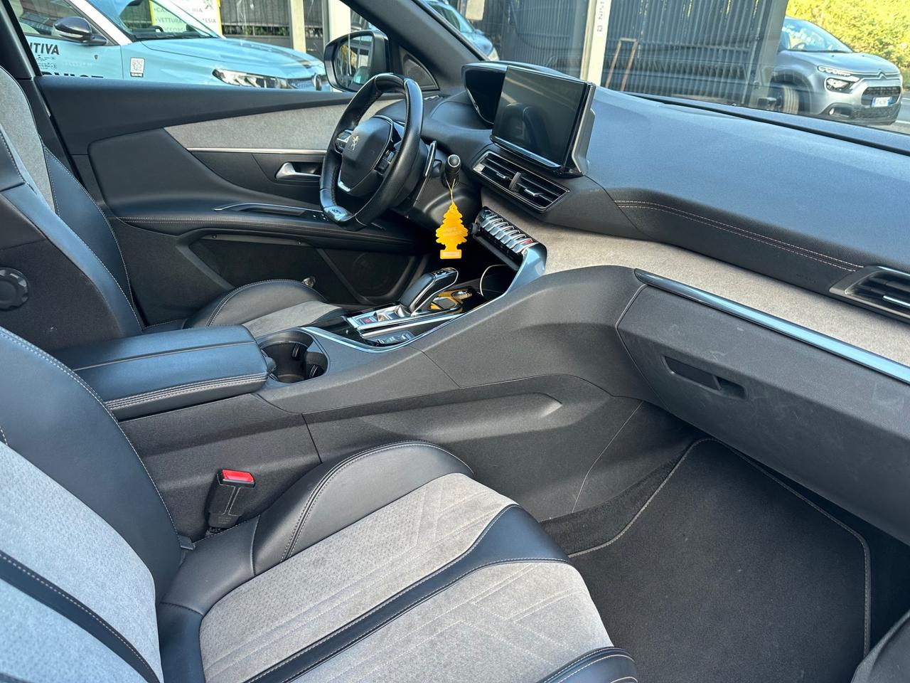 Peugeot 3008 Hybrid 225 e-EAT8 GT