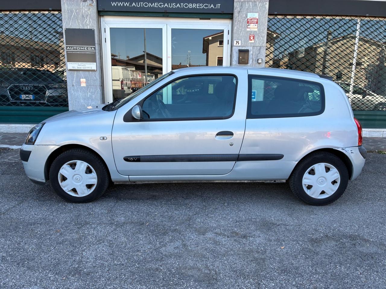 Renault Clio 1.2 3p 16v OK Neo Patentati