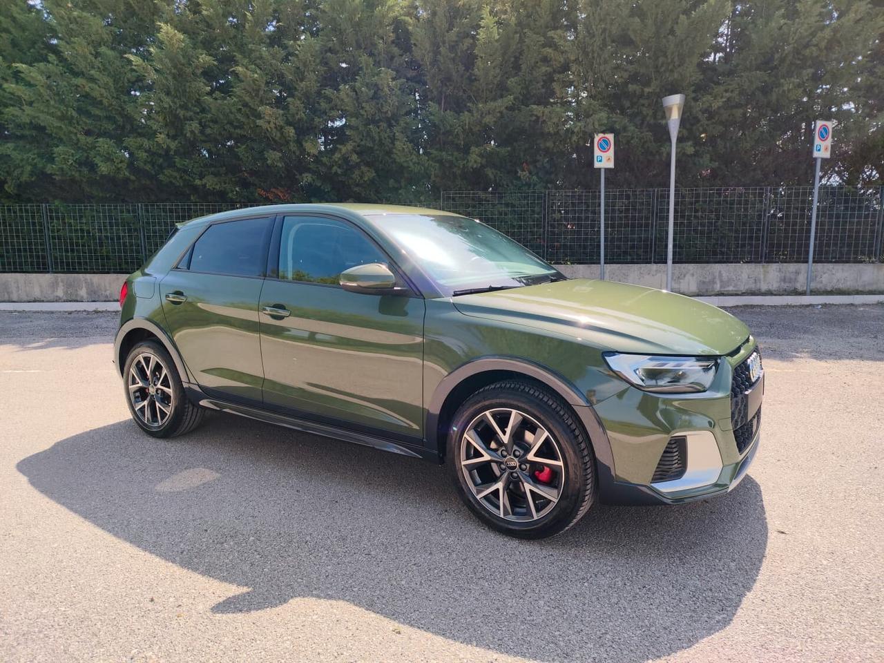 Audi A1 allstreet 30 TFSI S tronic Identity Contrast