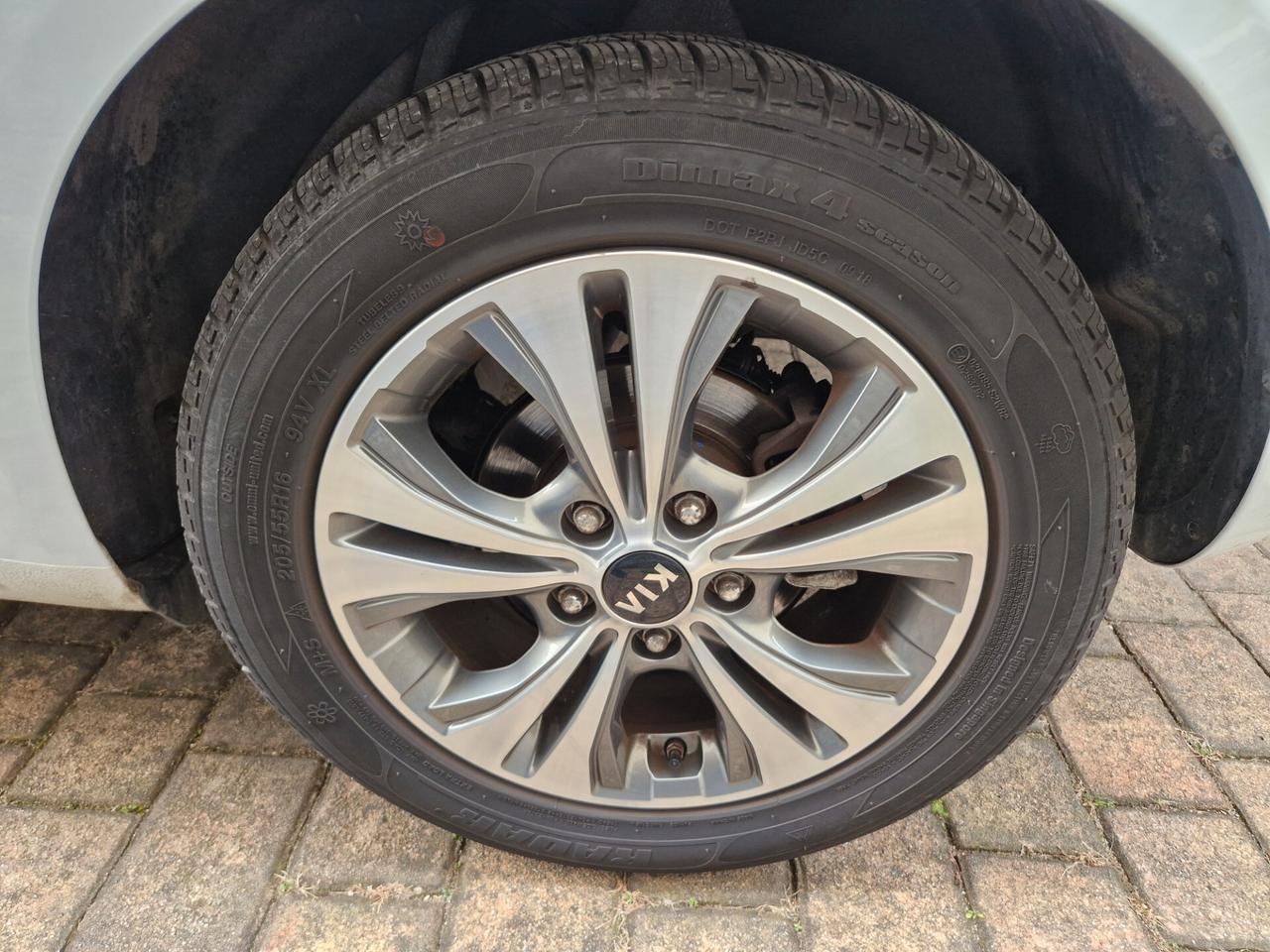 Kia Venga 1.4 90CV "49.700 km" GPL casa madre, Full Optional