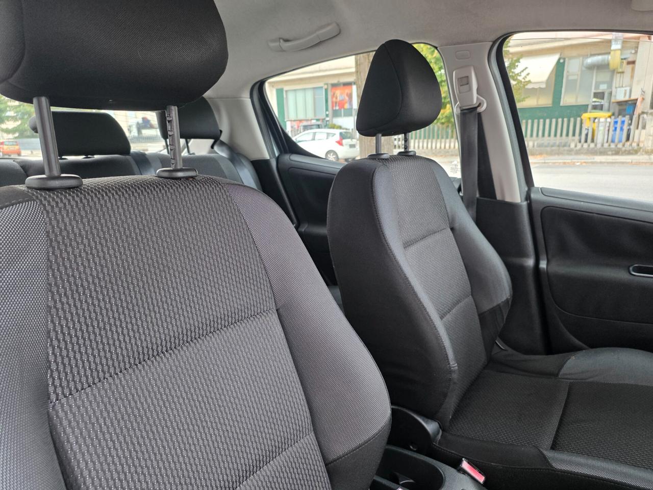 Peugeot 207 1.4 HDi 70CV 5p. Active