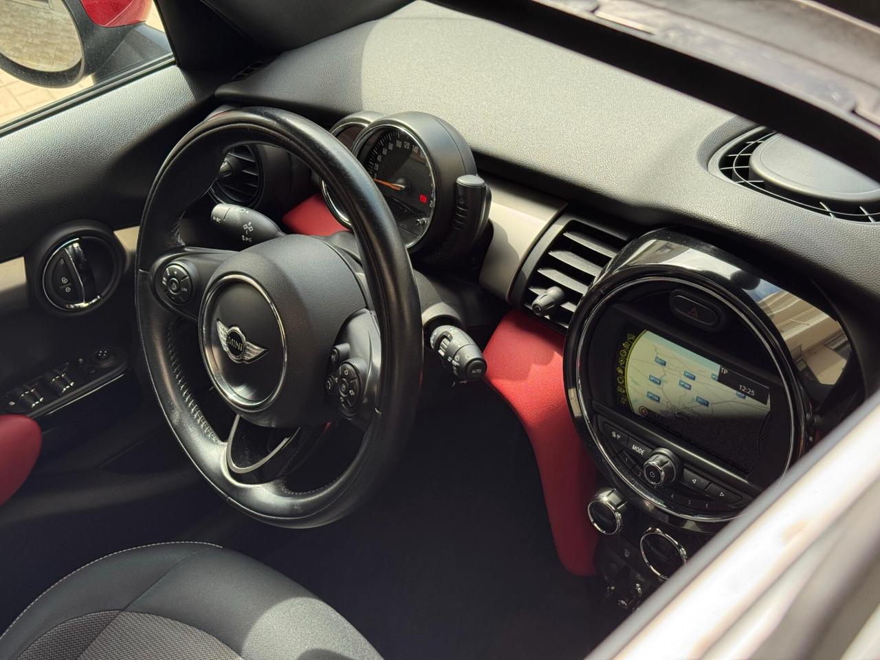 Mini 1.5 Cooper D 116 cv