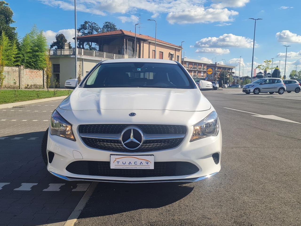 Mercedes-Benz CLA 180 D SPORT #6672