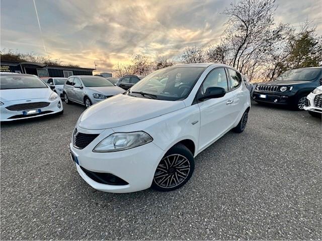 Lancia Ypsilon 1.2 69 CV 5 porte GPL Ecochic Gold