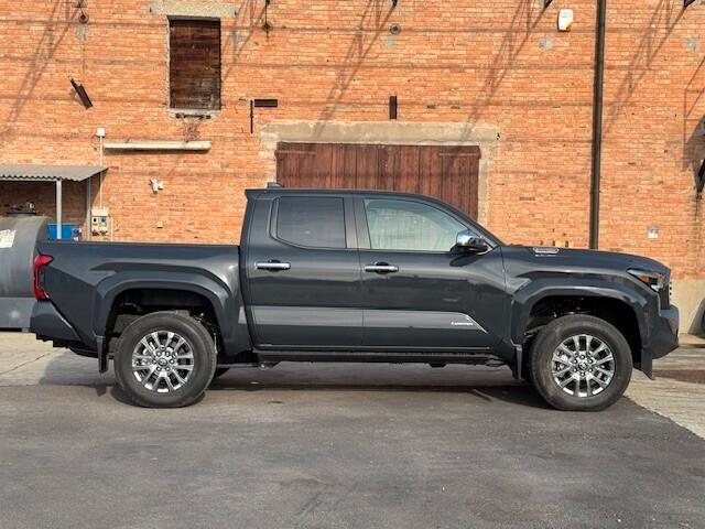 TOYOTA TACOMA LIMITED 2.4 i-Force HYBRID 4x4