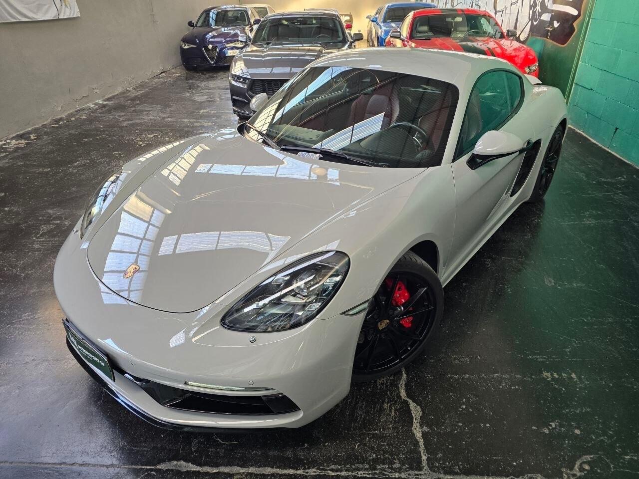 Porsche 718 Cayman 2.5 S
