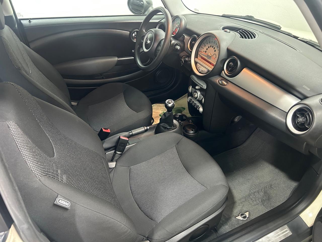 Mini 1.4 16V One Chili