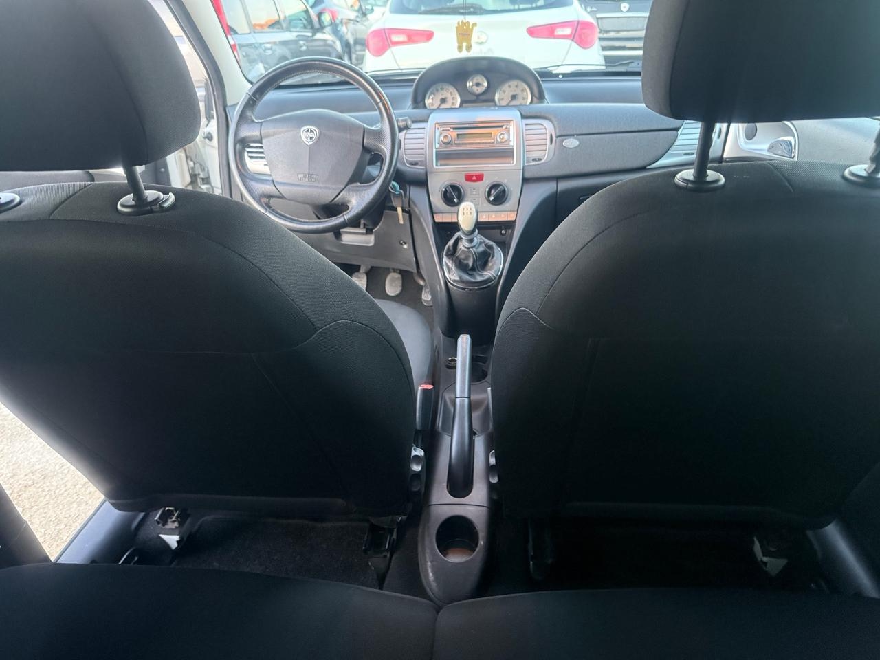 Lancia Ypsilon 1.2 Platino