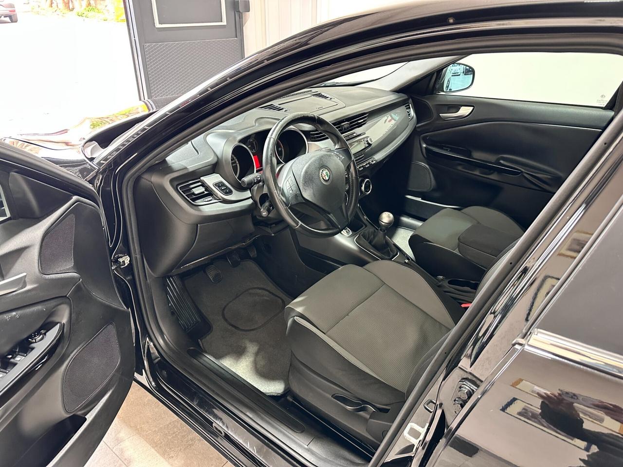 Alfa Romeo Giulietta 1.6 JTD 105 CV Distinctive -