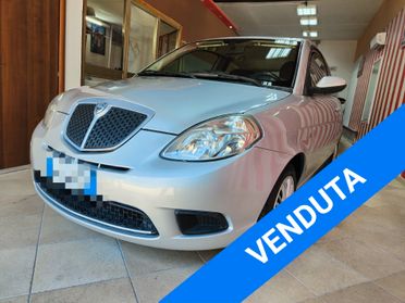 Lancia Ypsilon 1.2 Argento