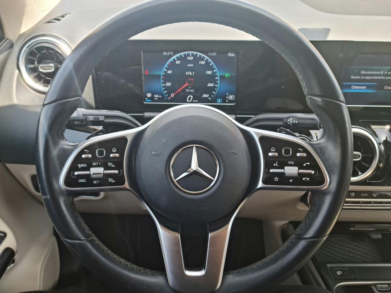 Mercedes-Benz CLA 250 PREMIUM #6265