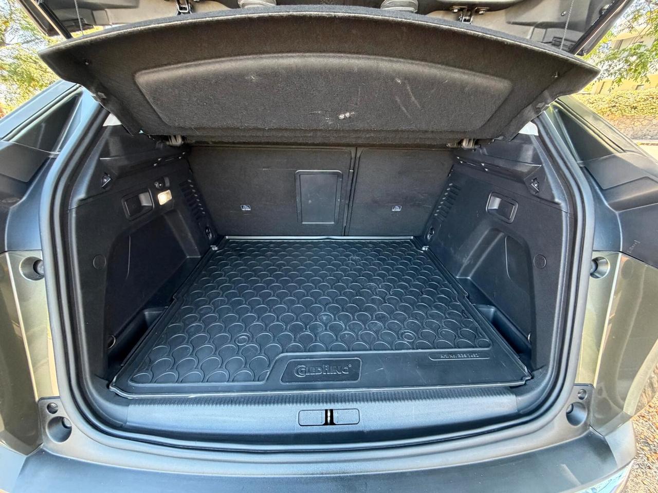 Peugeot 3008 BlueHDi 120 S&S EAT6 Allure