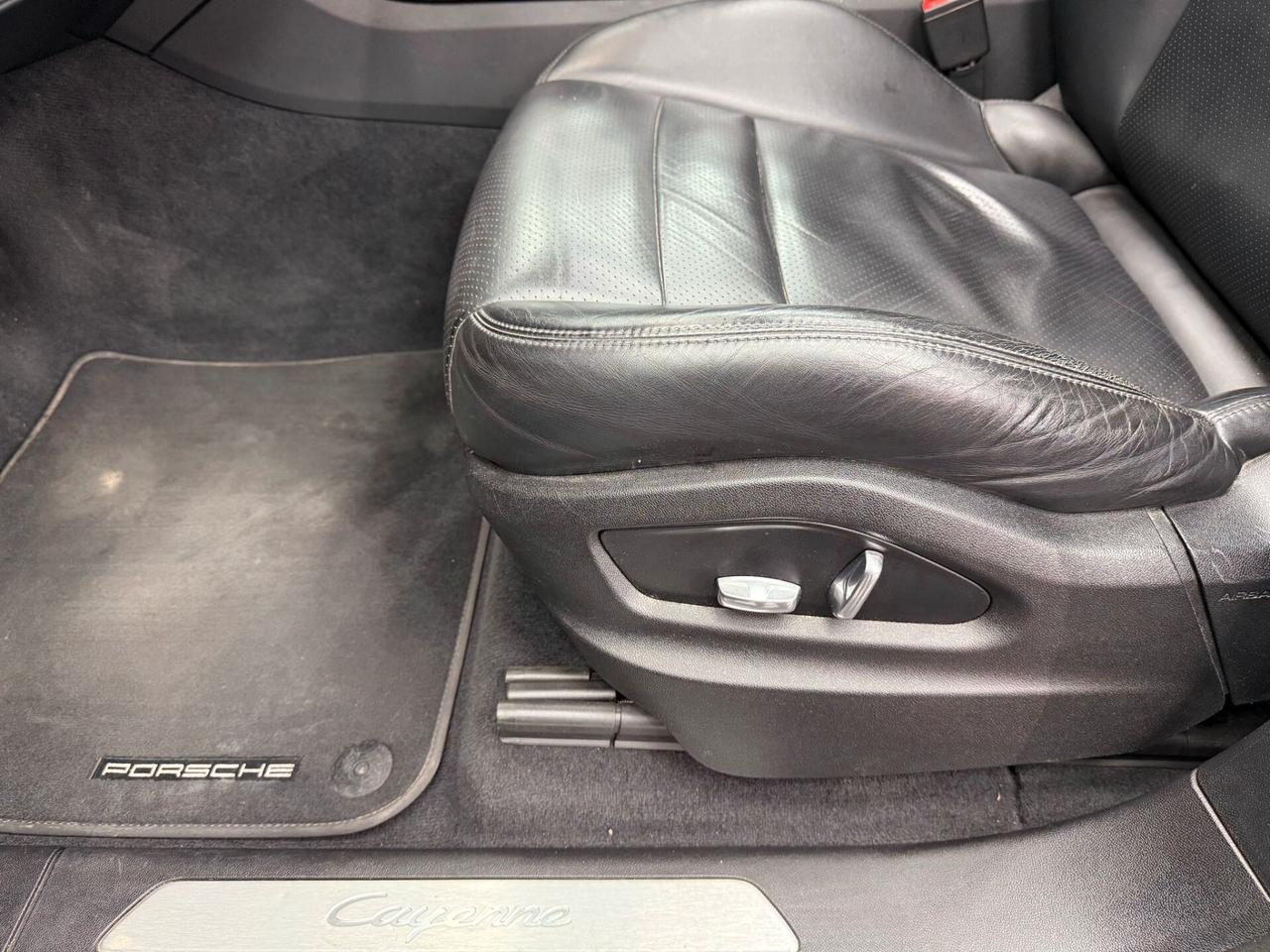 Porsche Cayenne 3.0 V6