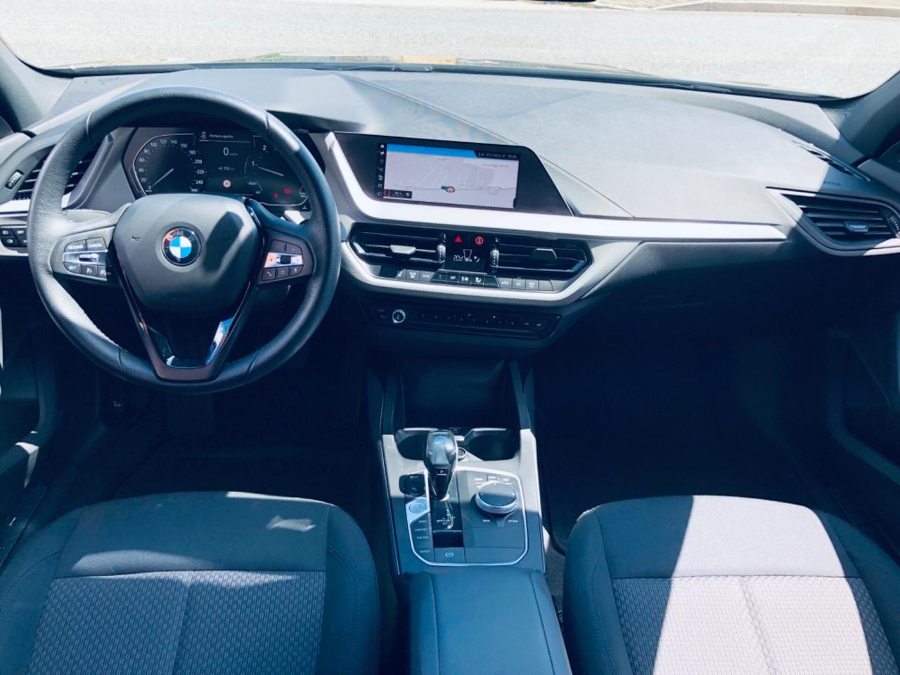 Bmw 116 116i 5p. Business sport