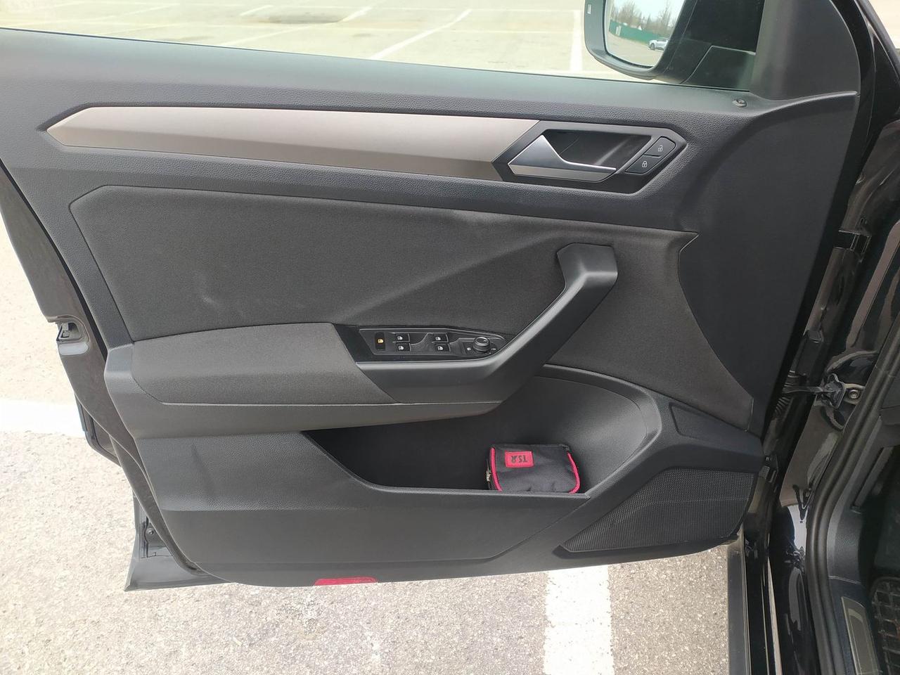 Volkswagen T-Roc Business 2.0 TDI 150CV #9725