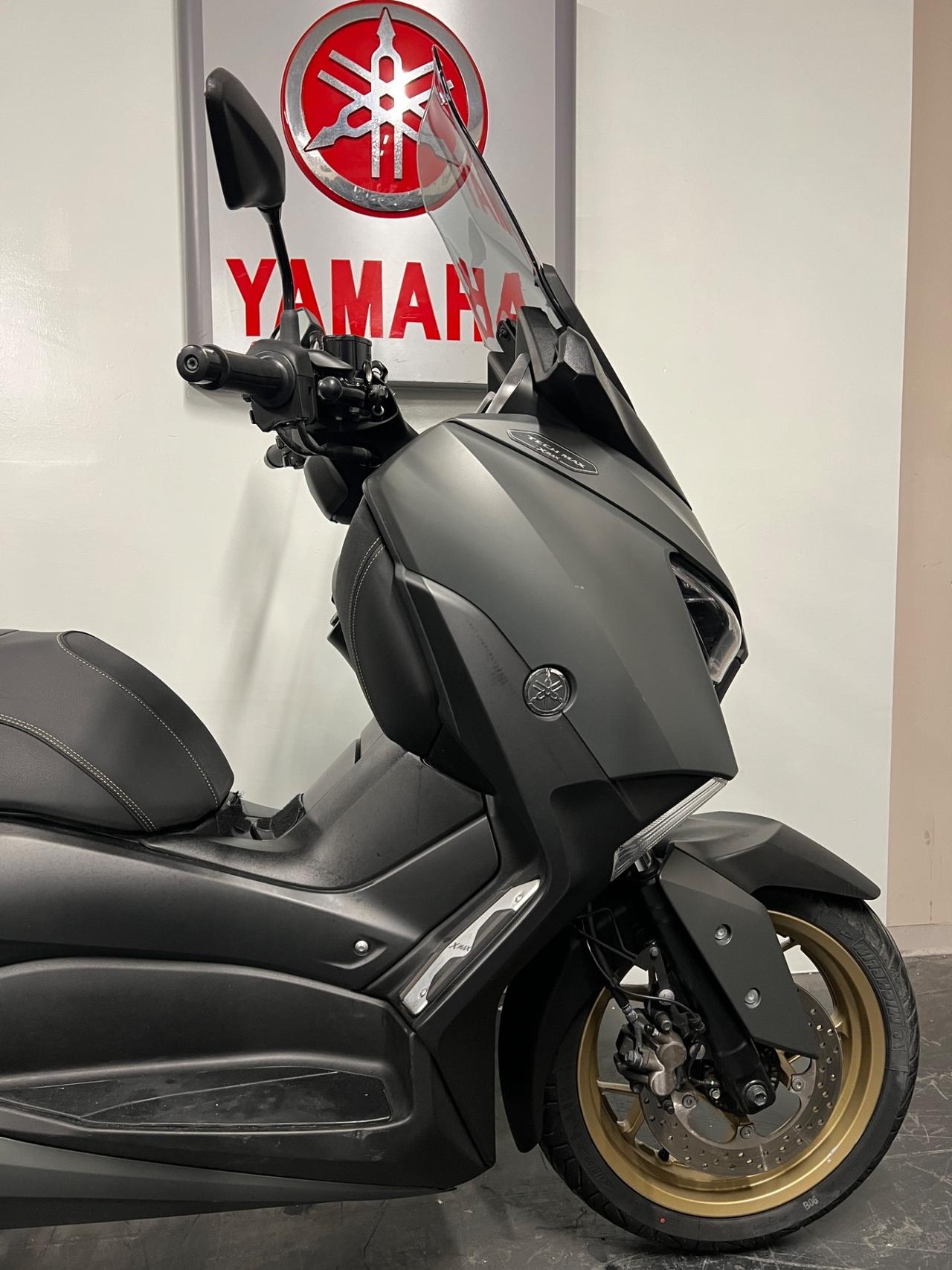 Yamaha X-Max 300 Tech max