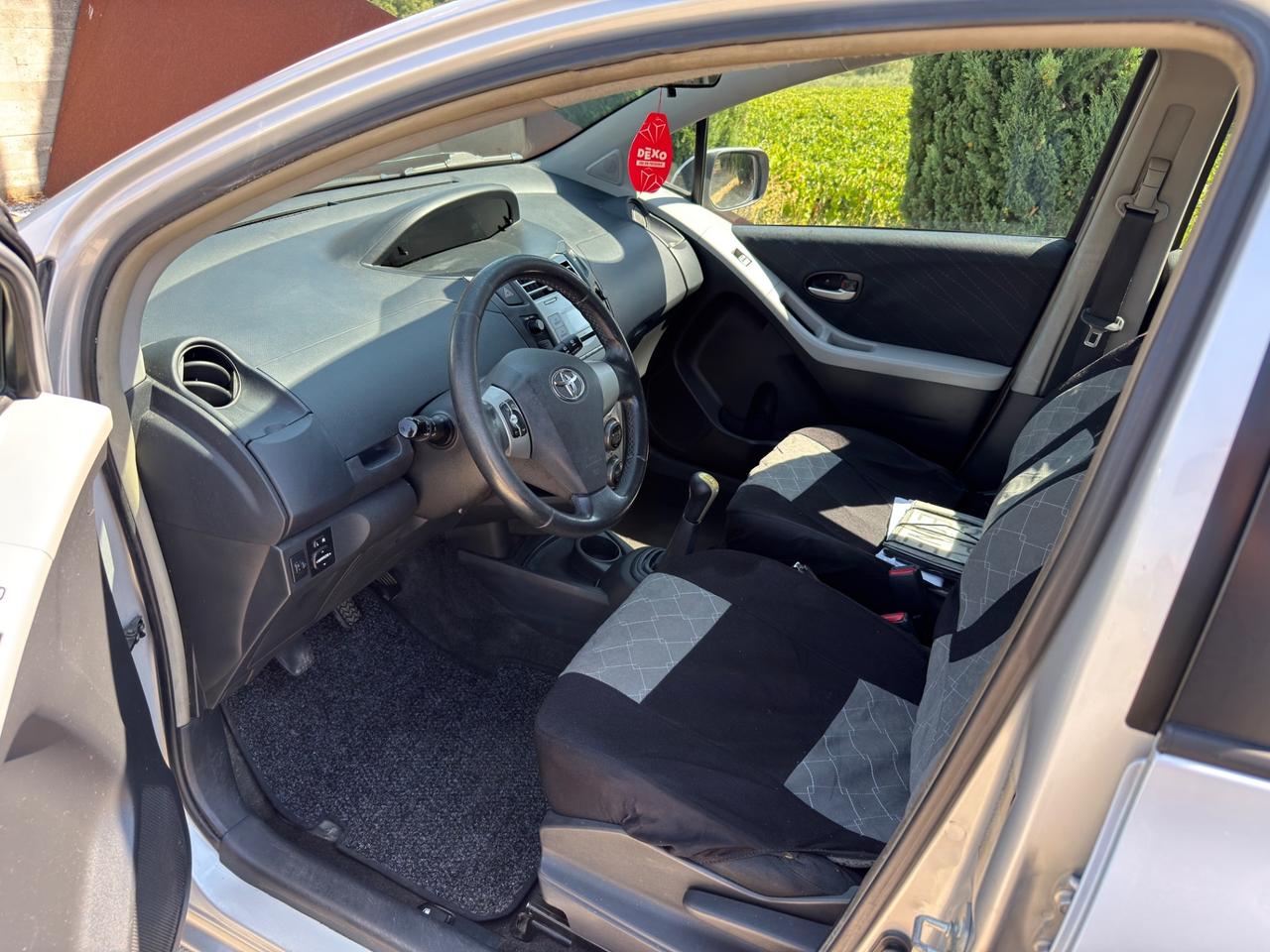 Toyota Yaris 1.3 5 porte Sol PERFETTA