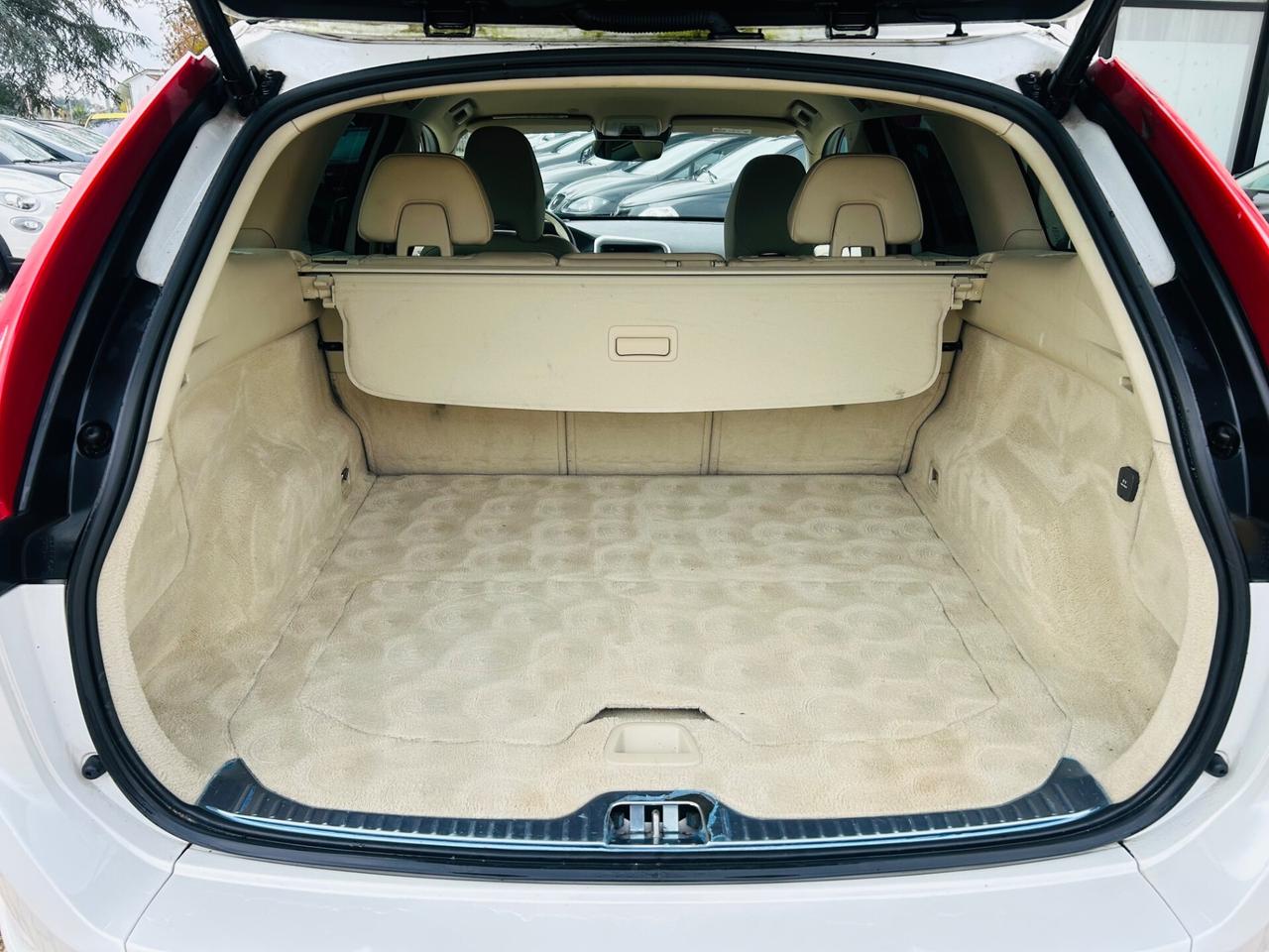 Volvo XC 60 XC60 D4 Geartronic R-design Momentum