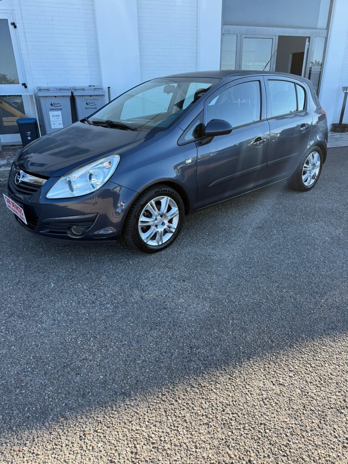 Opel Corsa 1.2 - GPL - NEOPATENTATI