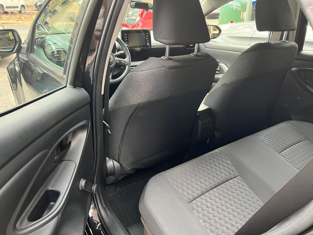 Toyota Yaris 1.5 Hybrid NO OBBL. FINANZ.