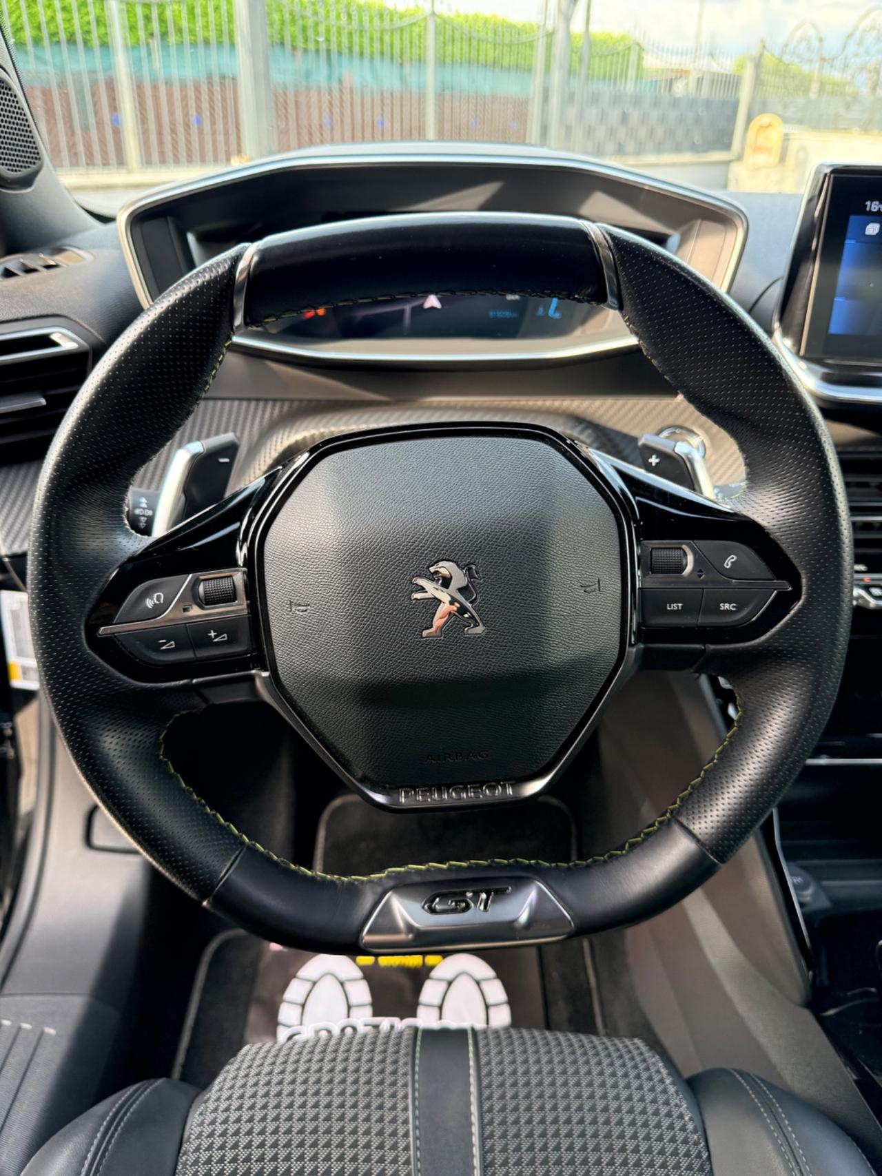 Peugeot 2008 PureTech 130 S&S GT Pack 2022