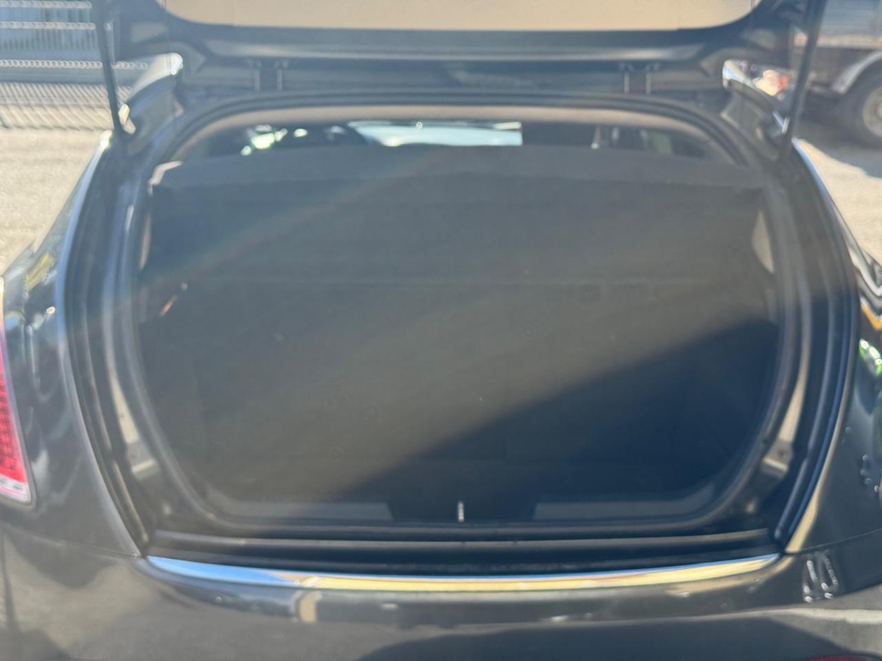 Lancia Delta 1.9 MJT Twinturbo DPF Oro