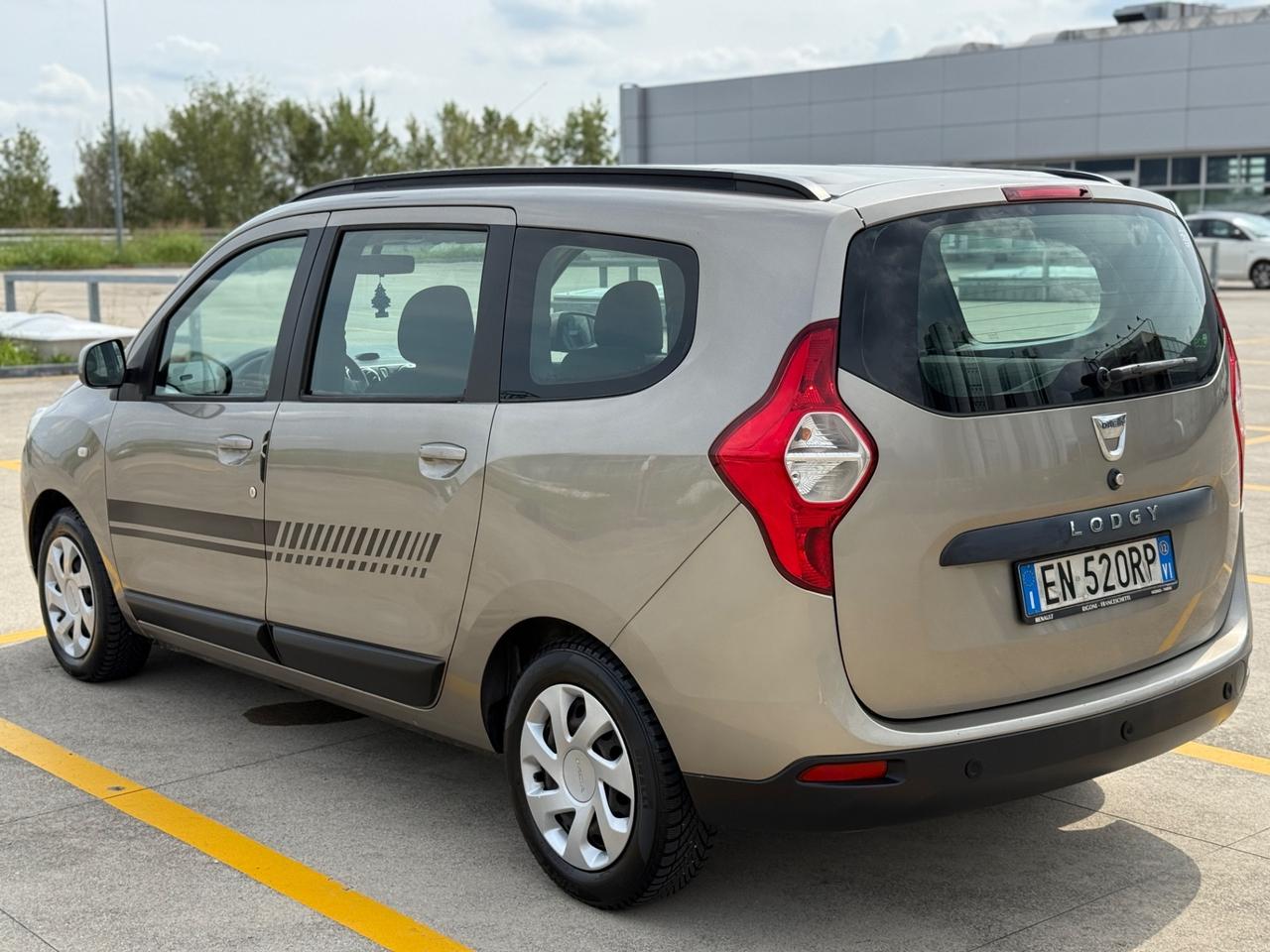 Dacia Lodgy 1.5 Diesel 90CV 5 posti OK NEOPATENTATI