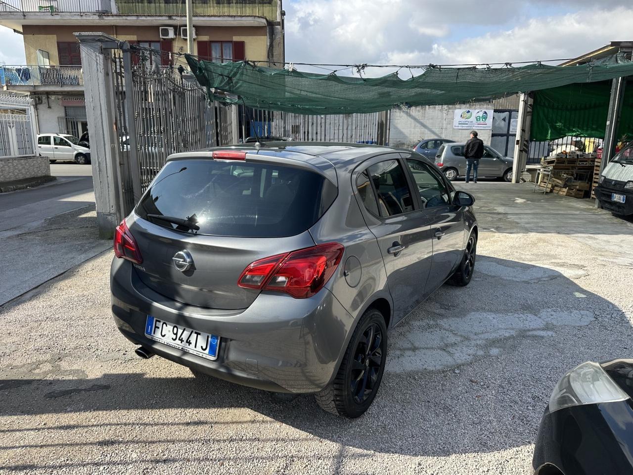 Opel Corsa 1.2 5 porte b-Color Km 128.000