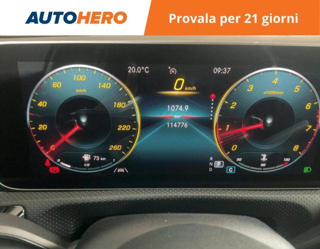 MERCEDES-BENZ A 200 Premium