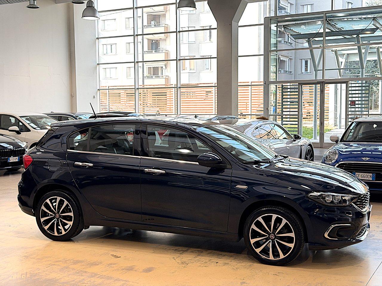 Fiat Tipo 5 Porte 1.6 mjt Lounge s&s 120cv dct - Navi - Carplay - Telecamera