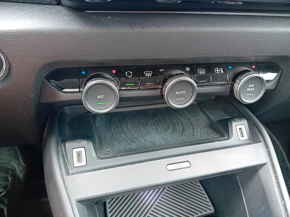 Citroen C4 BlueHDi 130 S&S EAT8 Feel Pack