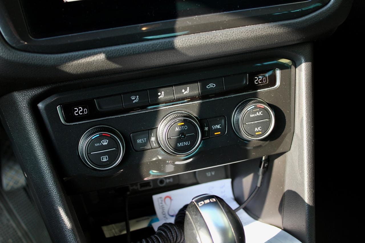 Volkswagen Tiguan 2.0 TDI SCR DSG Business VIRTUAL COCKPIT NAVY