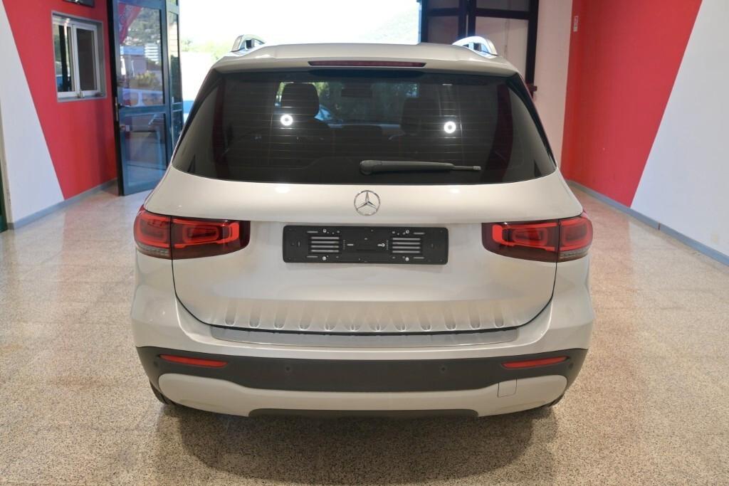 MERCEDES-BENZ GLB 180D 115CV AUTOMATIC BUSINESS SOLUTION ( FARI LED - TETTO PANORAMICO APR. - CRUISE - PELLE - NAVI PREMIUM - PARK ASSIST - TELECAMERA POST. )