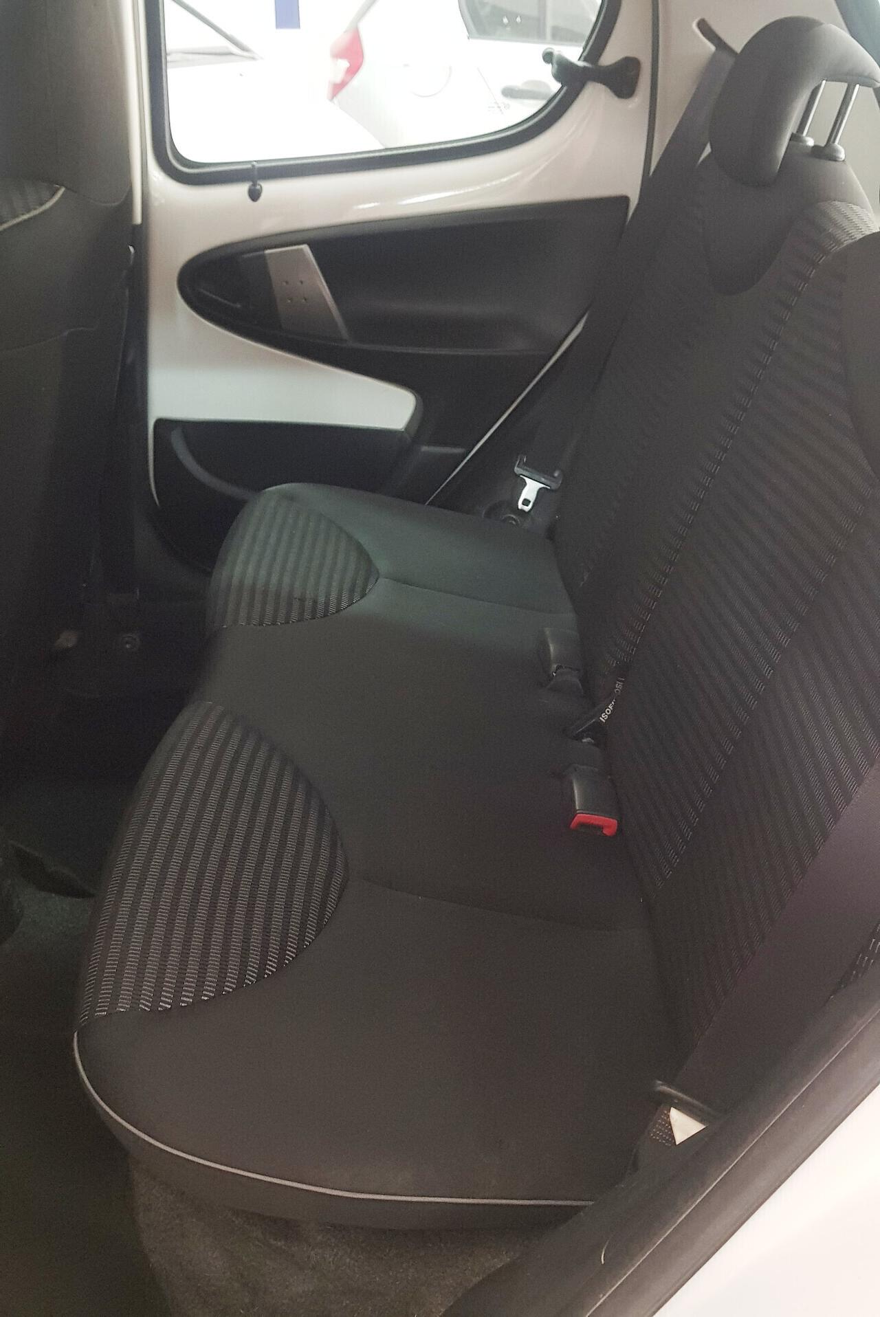 PEUGEOT 107 1.0 68CV 5P ACTIVE 04/2013