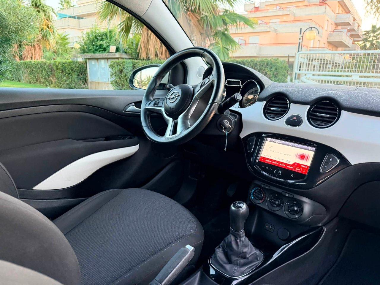 OPEL ADAM ROCKS