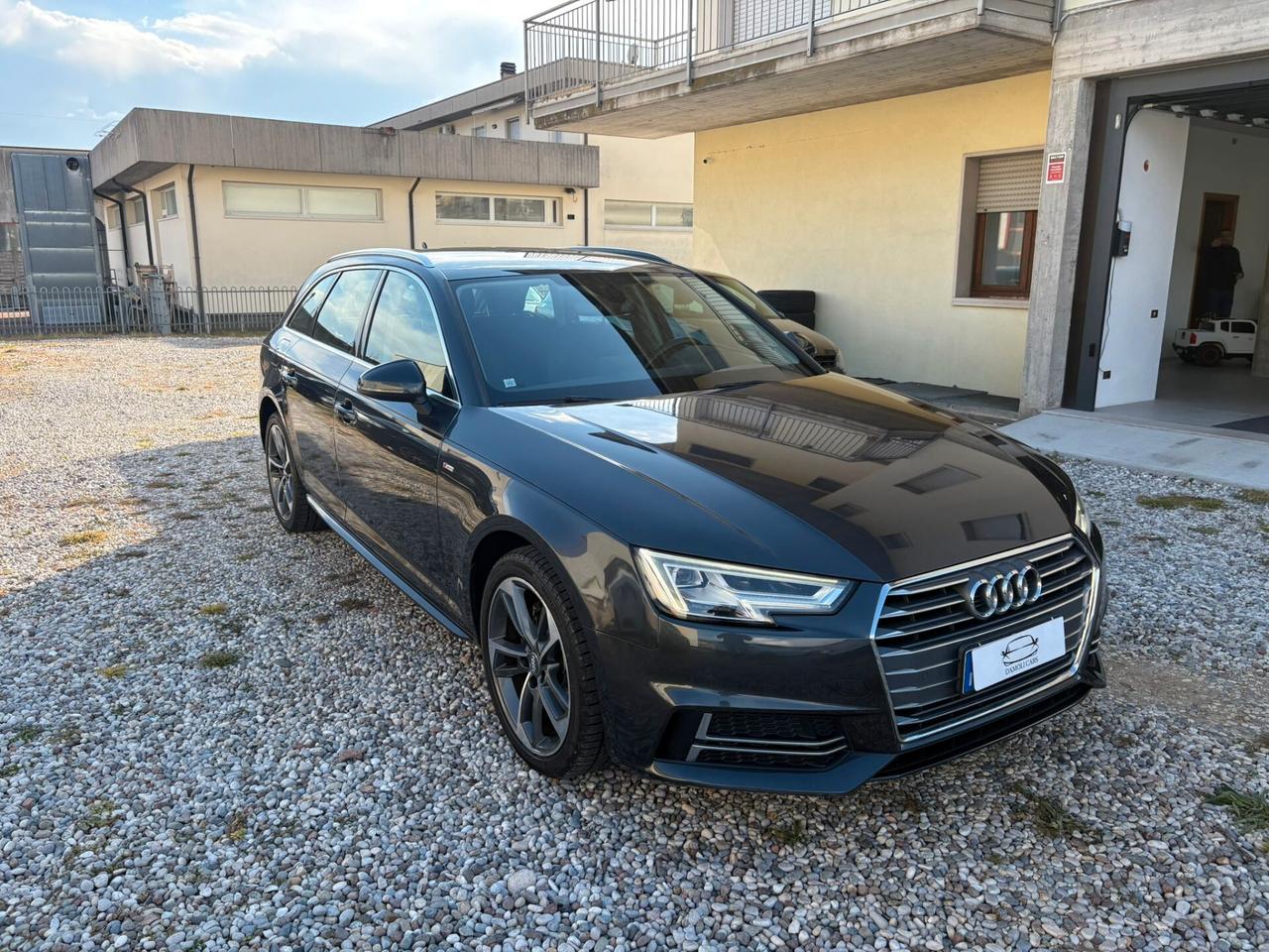 Audi A4 Avant 2.0 TDI 122 CV S tronic
