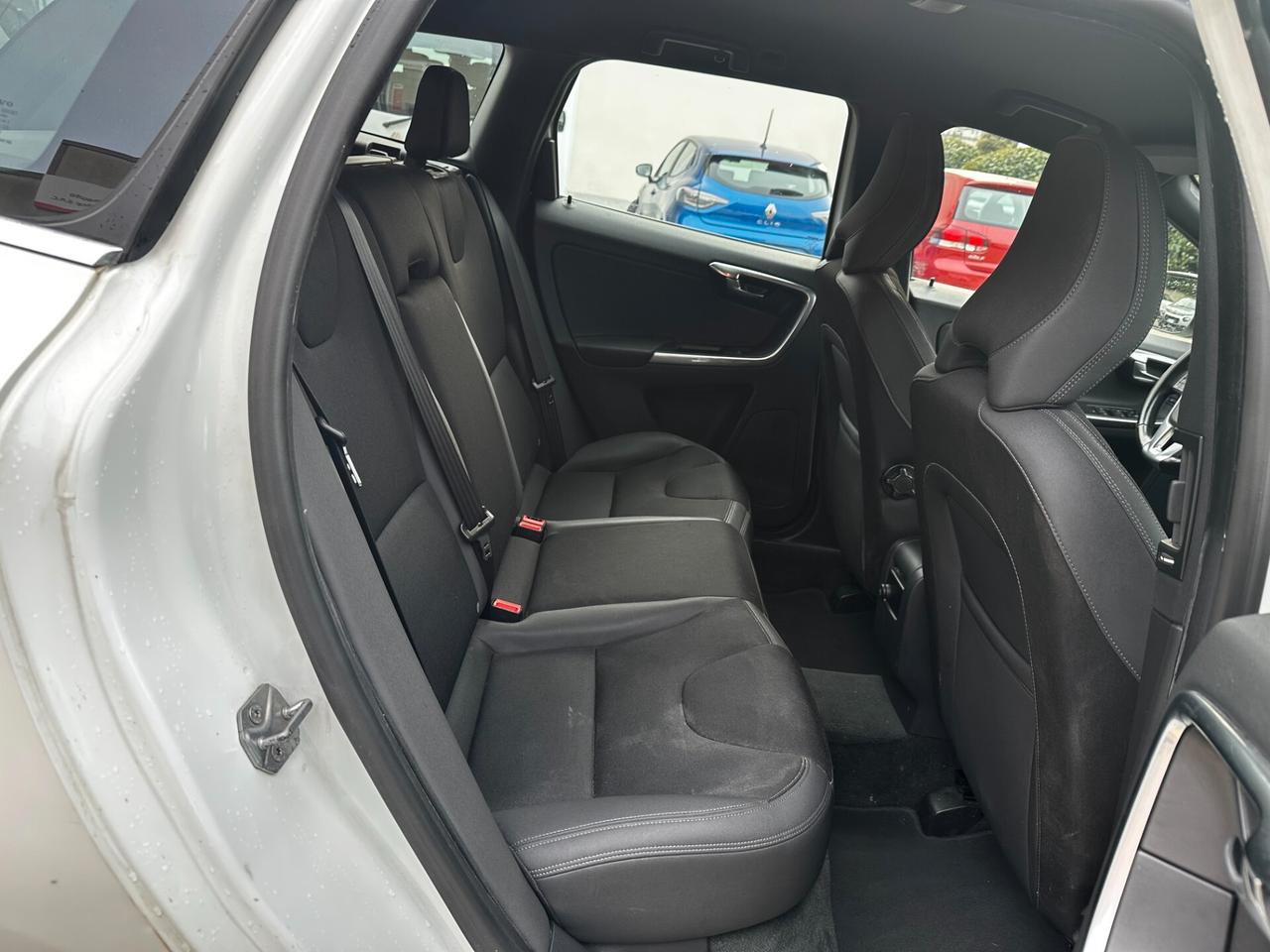 Volvo XC 60 XC60 D4 AWD Geartronic Momentum