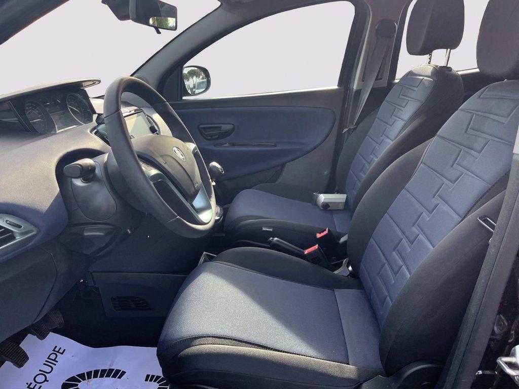 LANCIA Ypsilon 1.0 firefly hybrid Platino s&s 70cv del 2024