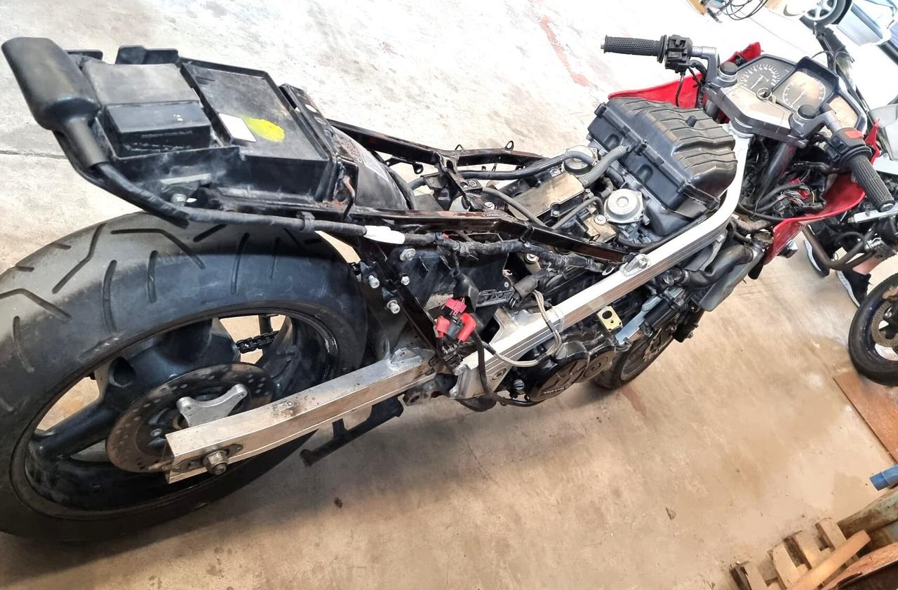 HONDA VFR 750