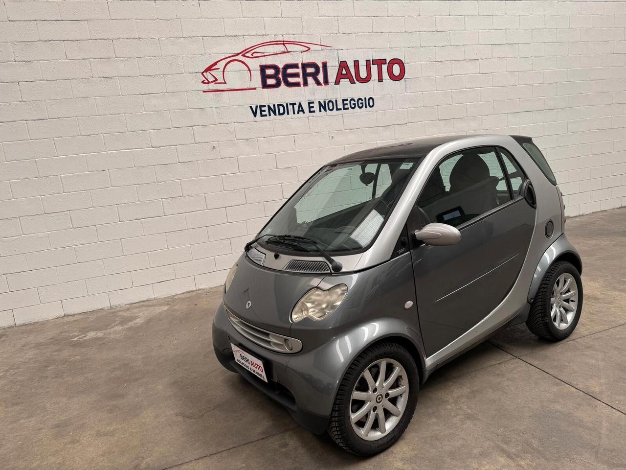 Smart ForTwo coupé pure