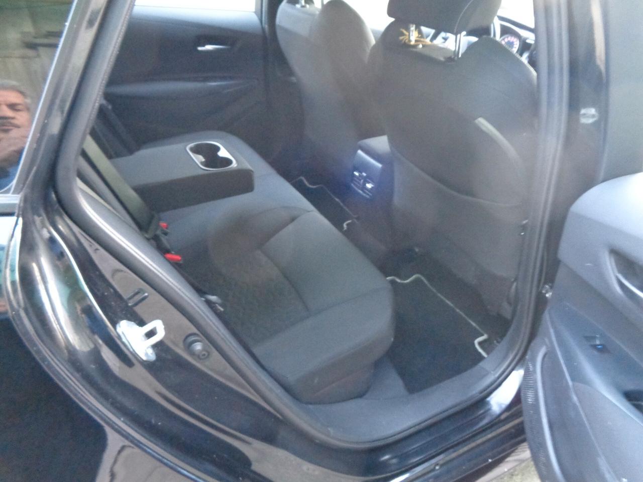 Toyota Corolla Touring Sports 1.8 Hybrid Business