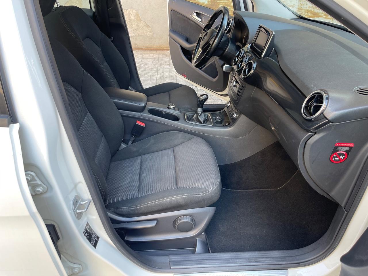 Mercedes-benz B 180 CDI BlueEFFICIENCY Executive