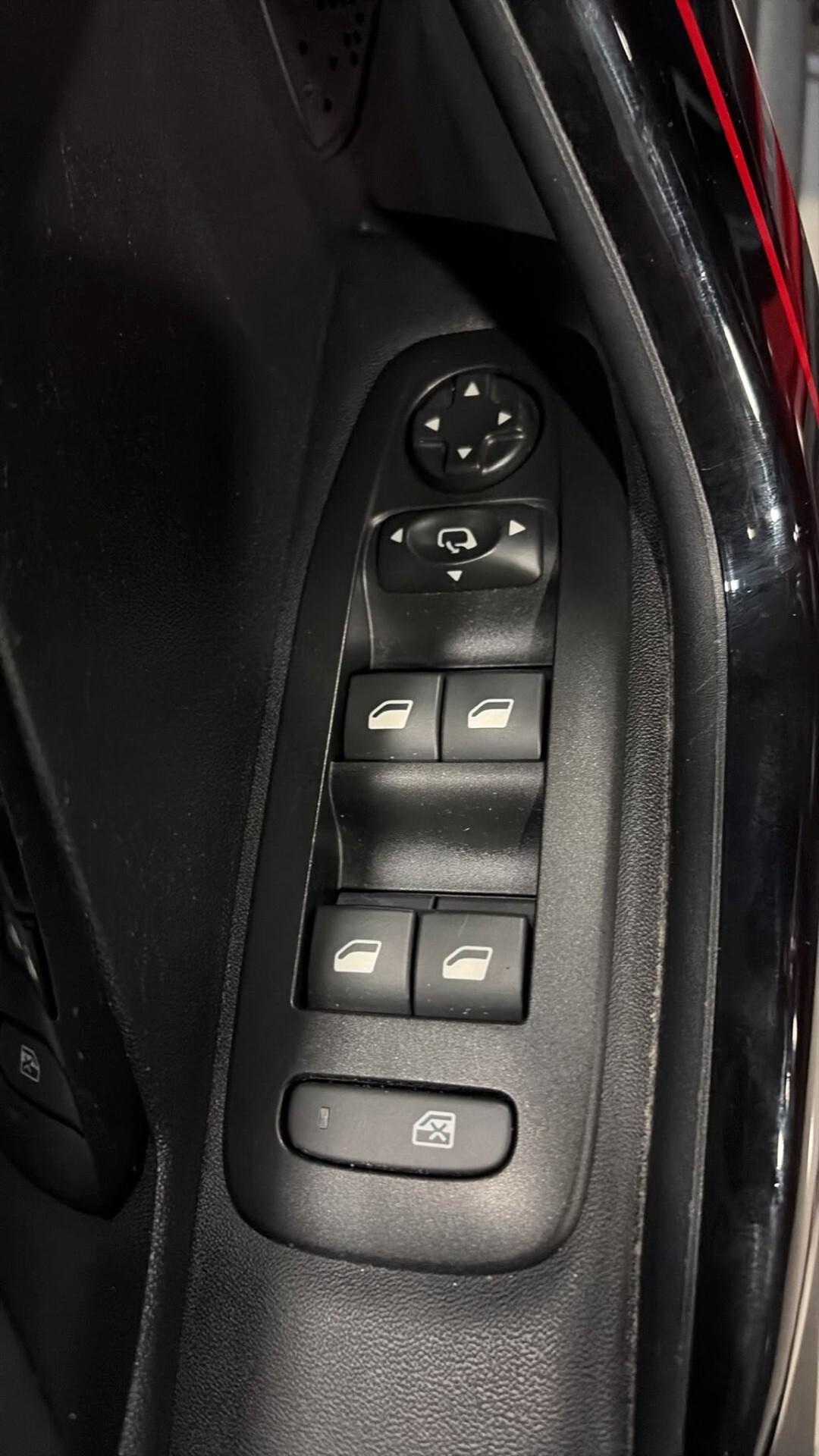 PEUGEOT 2008 GT LINE 2018 BENZINA 130 CV FULL
