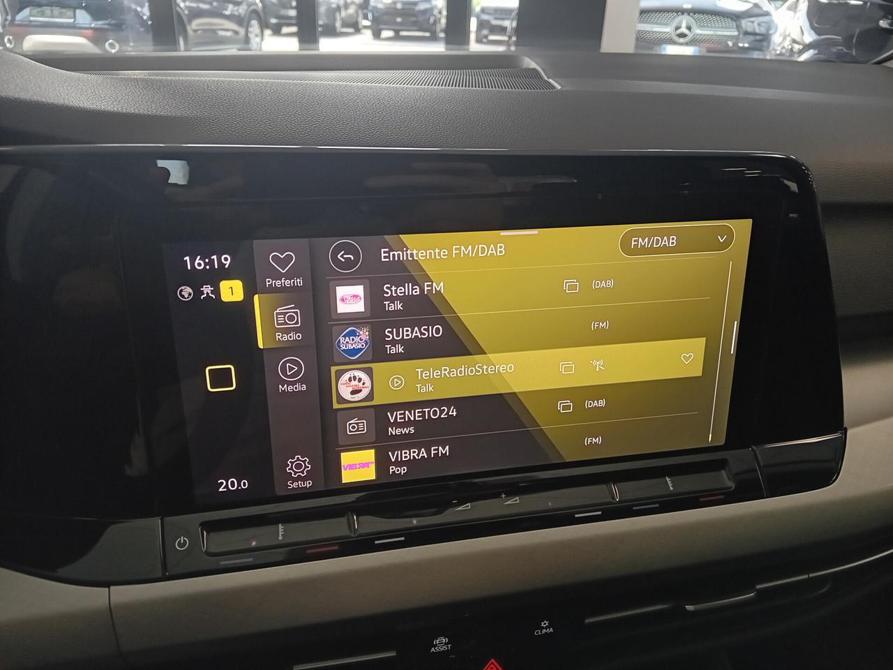 Volkswagen Golf 1.0 eTSI EVO DSG Life