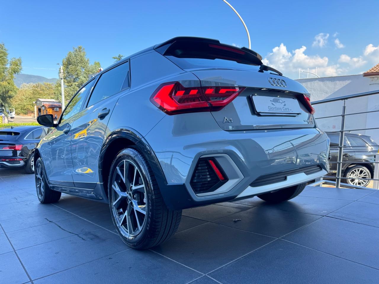 Audi A1 citycarver 30 TFSI Identity Contrast