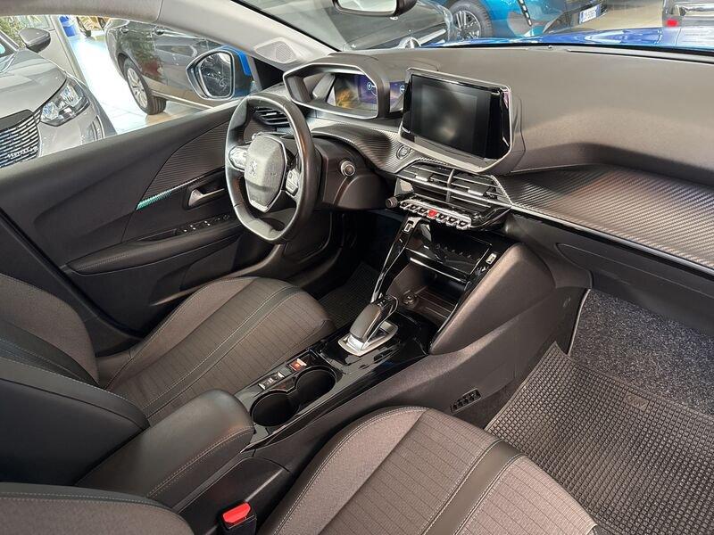 Peugeot 208 motore elettrico 136 CV 5 porte Allure