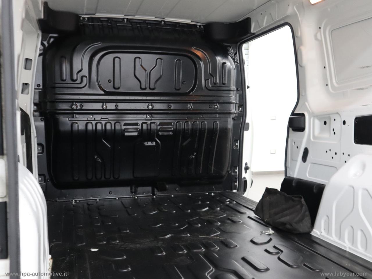 FIAT Doblò 1.6MJT 101CV MAXI 3 POSTI SENSORI GANCIO TRAINO